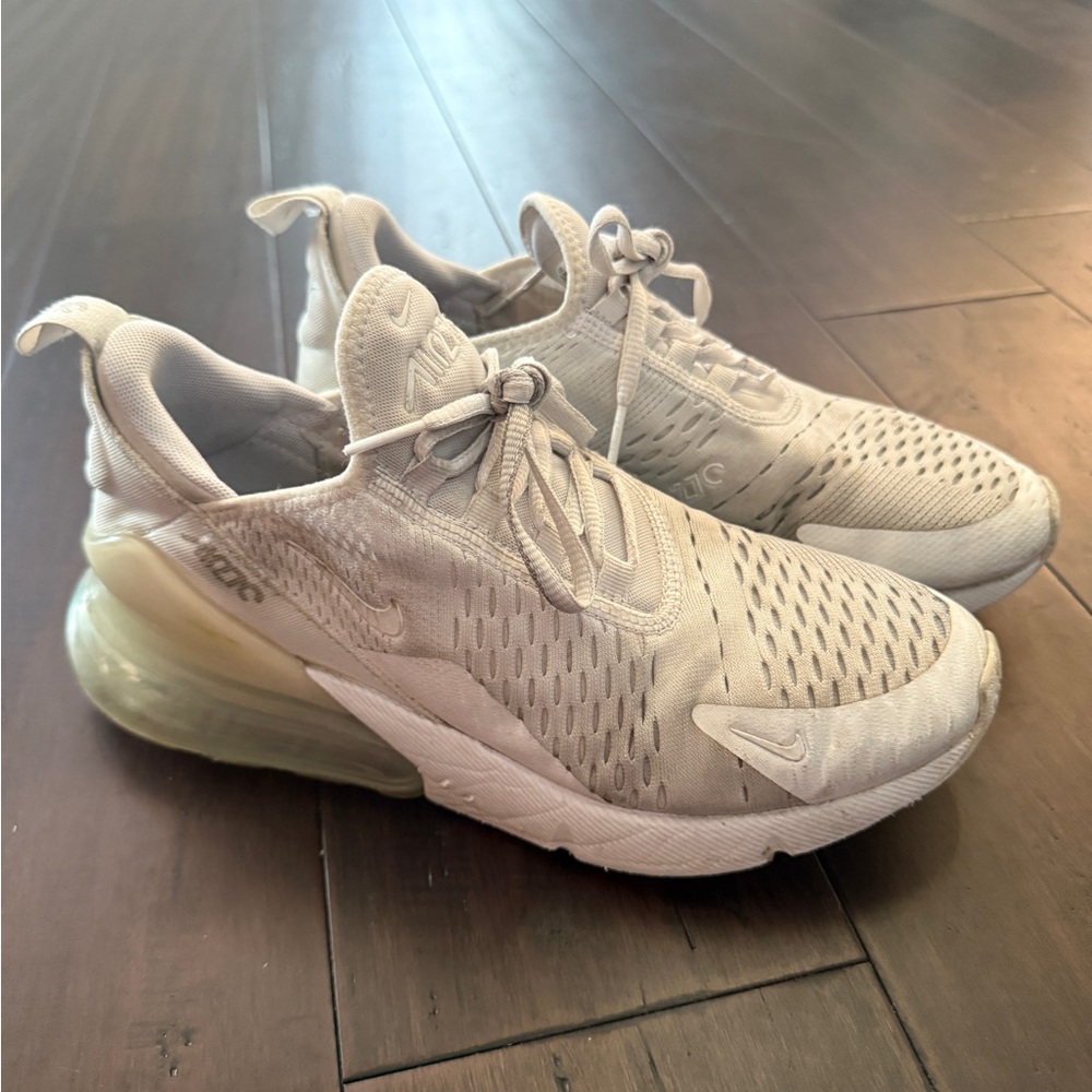 Nike Air Max 270 Running Shoes